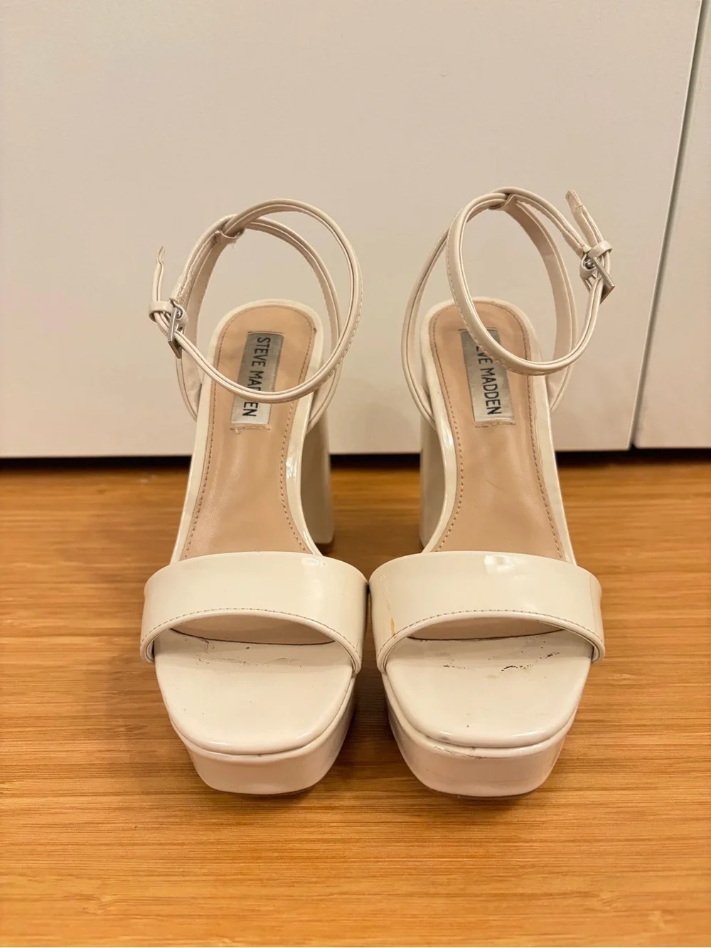 Steve Madden Lessa Sandal Bone Patent Leather Platform Sandal with Ankle Strap